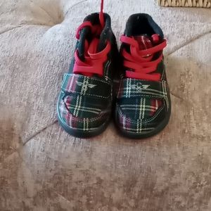 Toddler shoes